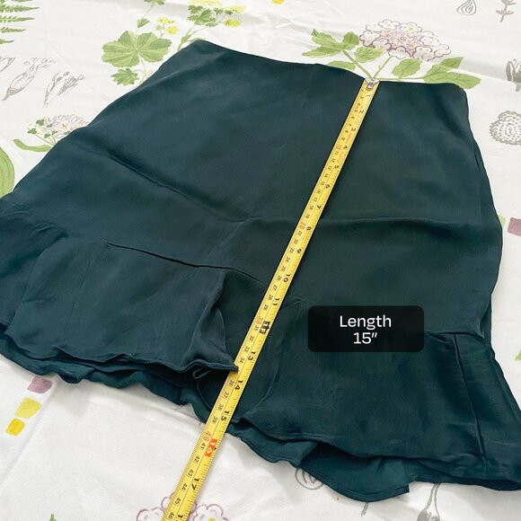 Aritzia Sunday Best Fluted Ruffle Hem Mini Skirt Dark Green Size 0 - Picture 7 of 8